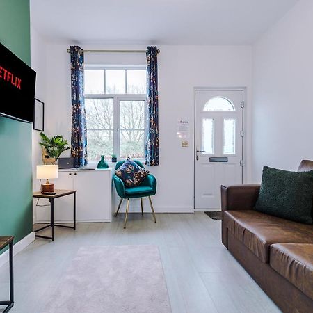 Stunning 3-Bed Home In Nantwich By 53 Degrees Property - Amazing Location, Ideal For Groups - Sleeps 6 Bagian luar foto