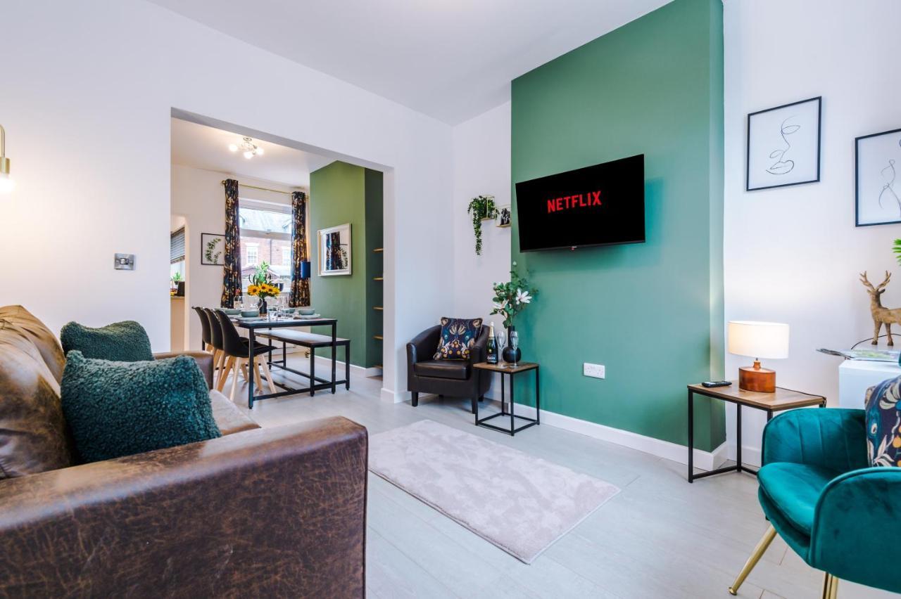 Stunning 3-Bed Home In Nantwich By 53 Degrees Property - Amazing Location, Ideal For Groups - Sleeps 6 Bagian luar foto