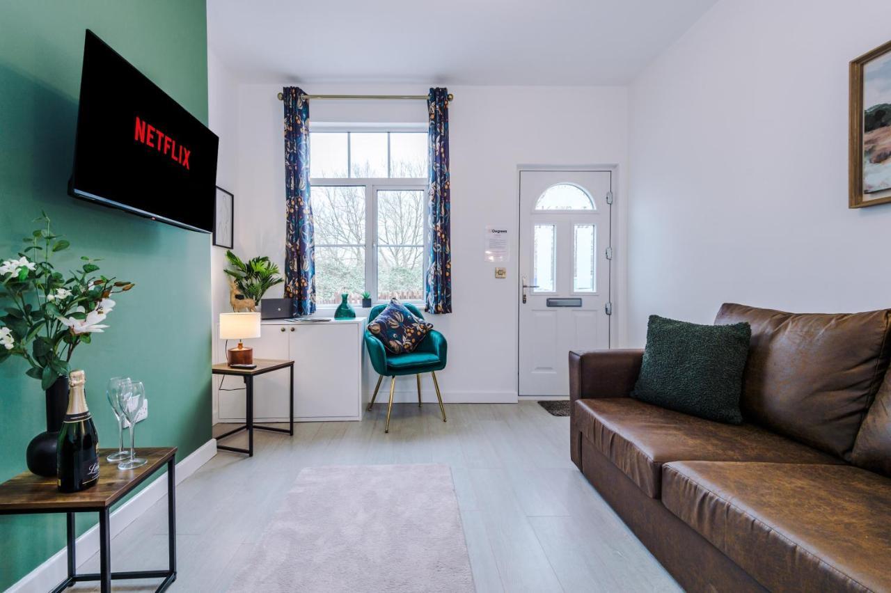 Stunning 3-Bed Home In Nantwich By 53 Degrees Property - Amazing Location, Ideal For Groups - Sleeps 6 Bagian luar foto