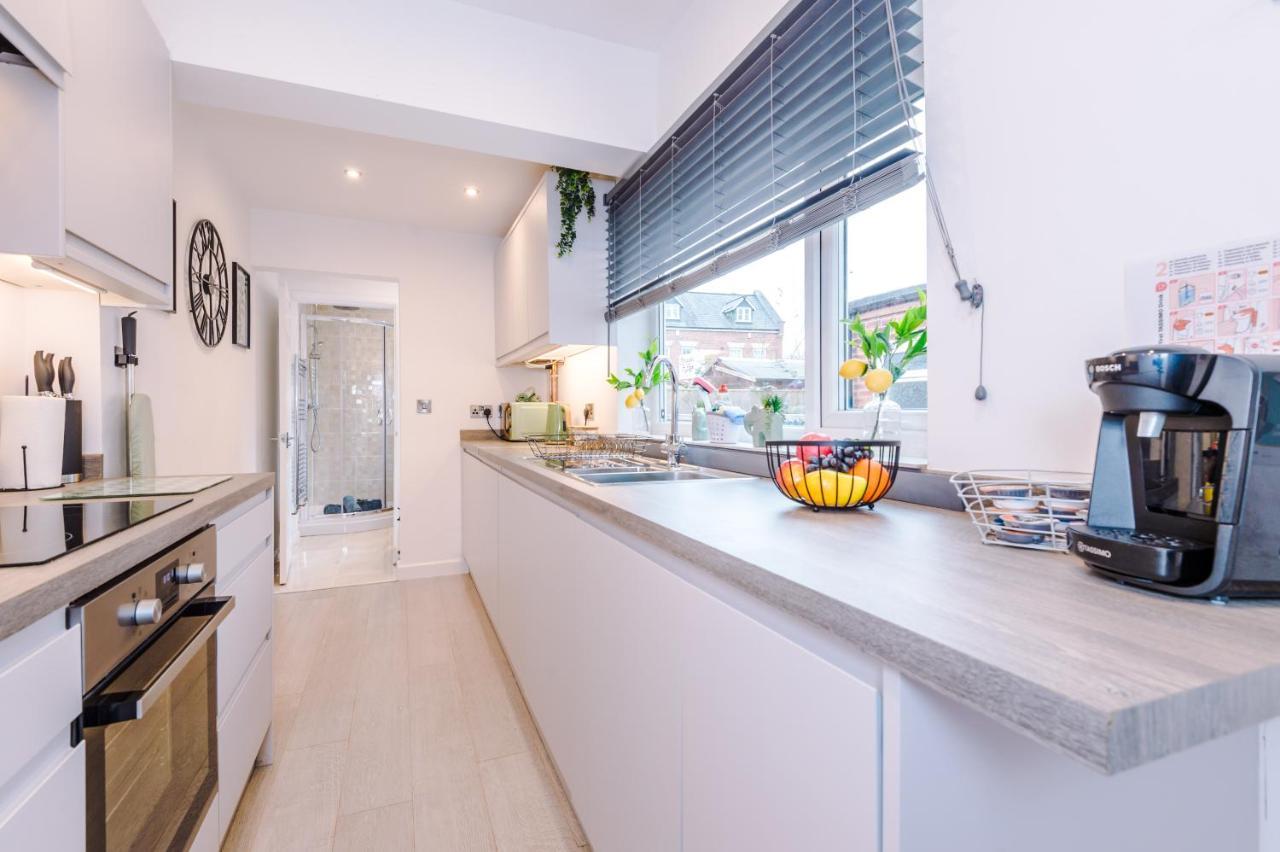 Stunning 3-Bed Home In Nantwich By 53 Degrees Property - Amazing Location, Ideal For Groups - Sleeps 6 Bagian luar foto