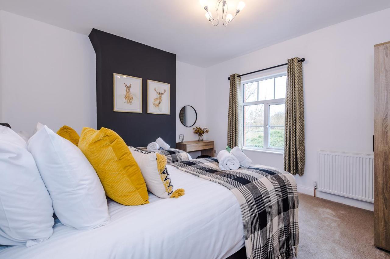 Stunning 3-Bed Home In Nantwich By 53 Degrees Property - Amazing Location, Ideal For Groups - Sleeps 6 Bagian luar foto