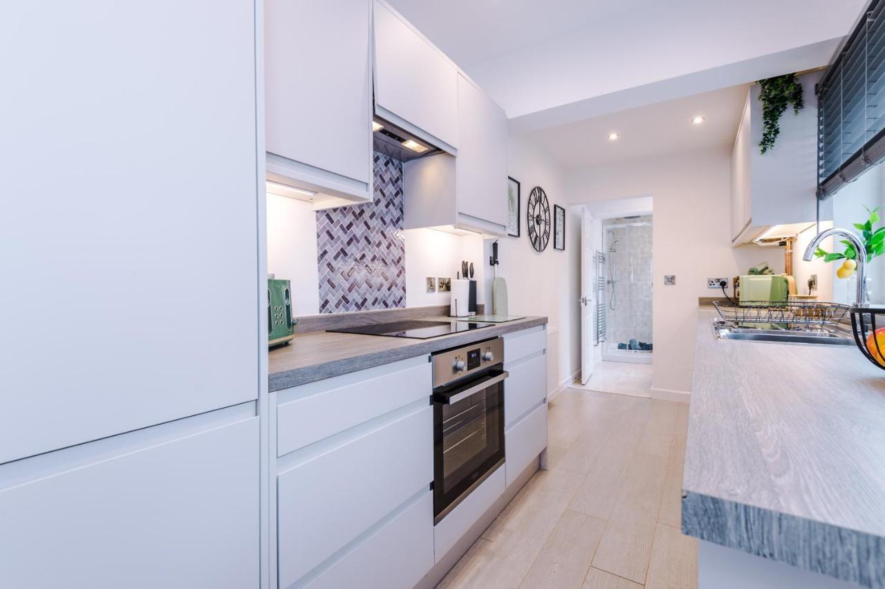Stunning 3-Bed Home In Nantwich By 53 Degrees Property - Amazing Location, Ideal For Groups - Sleeps 6 Bagian luar foto