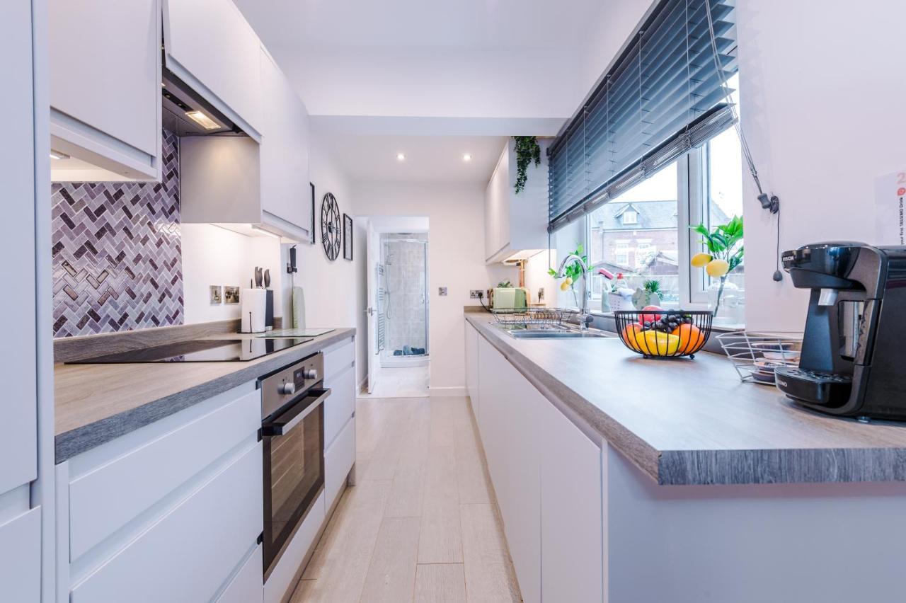 Stunning 3-Bed Home In Nantwich By 53 Degrees Property - Amazing Location, Ideal For Groups - Sleeps 6 Bagian luar foto